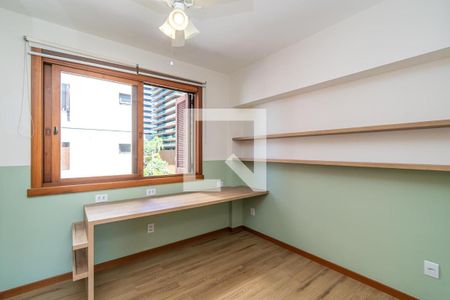 Apartamento à venda com 3 quartos, 174m² em Bela Vista, Porto Alegre