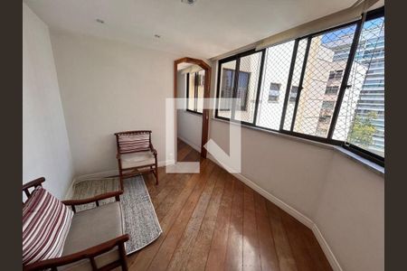 Apartamento à venda com 4 quartos, 247m² em Icaraí, Niterói