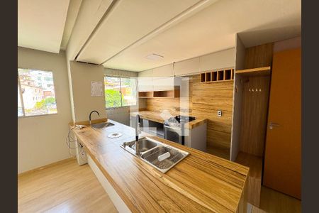 Apartamento para alugar com 2 quartos, 48m² em Milionários, Belo Horizonte