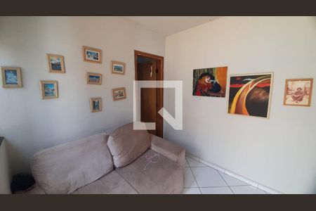 Sala de casa para alugar com 8 quartos, 300m² em Santa Mônica, Uberlândia