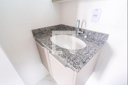 Apartamento para alugar com 56m², 2 quartos e 1 vaga Apartamento para alugar com 56m², 2 quartos e 1 vagaBanheiro do Quarto 2