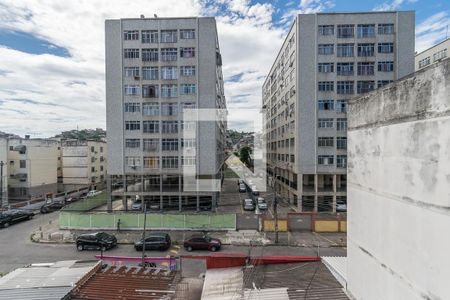 Vista da Sala de apartamento à venda com 2 quartos, 48m² em Olaria, Rio de Janeiro