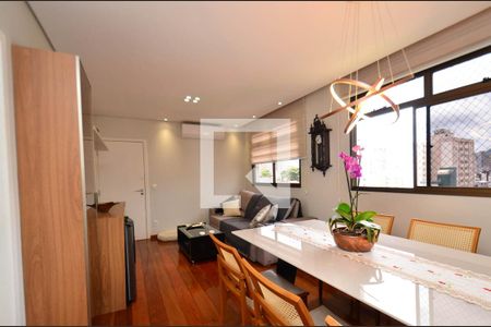 Sala de apartamento à venda com 3 quartos, 90m² em Santo Antônio, Belo Horizonte