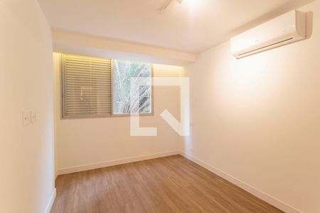 Quarto 1 de apartamento à venda com 2 quartos, 115m² em Itaim Bibi, São Paulo