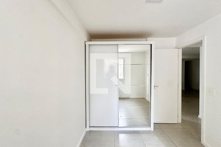 Quarto 1 de apartamento para alugar com 2 quartos, 70m² em Botafogo, Rio de Janeiro