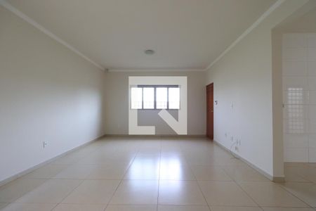 Sala de casa para alugar com 3 quartos, 151m² em Ribeirânia, Ribeirão Preto