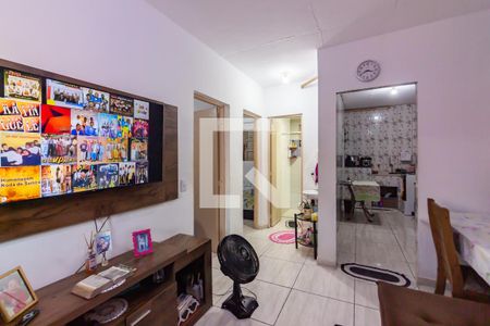 Sala  de casa à venda com 2 quartos, 70m² em Padroeira, Osasco