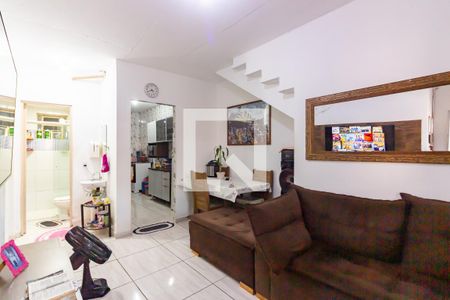 Sala  de casa à venda com 2 quartos, 70m² em Padroeira, Osasco