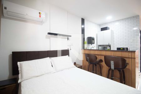 Sala/Quarto de apartamento à venda com 1 quarto, 20m² em Leblon, Rio de Janeiro