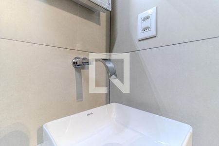 Banheiro de kitnet/studio à venda com 1 quarto, 28m² em Higienópolis, São Paulo