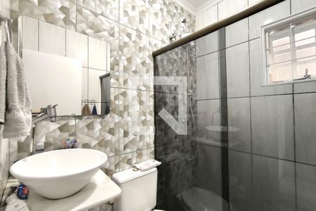 Casa à venda com 180m², 3 quartos e 2 vagas Casa à venda com 180m², 3 quartos e 2 vagasBanheiro