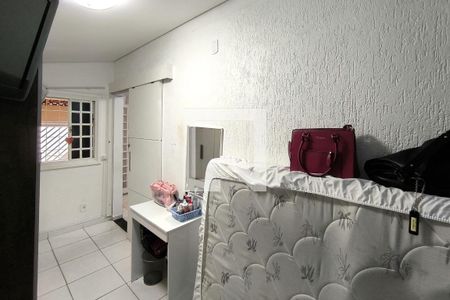 Casa à venda com 180m², 3 quartos e 2 vagas Casa à venda com 180m², 3 quartos e 2 vagasQuarto 3