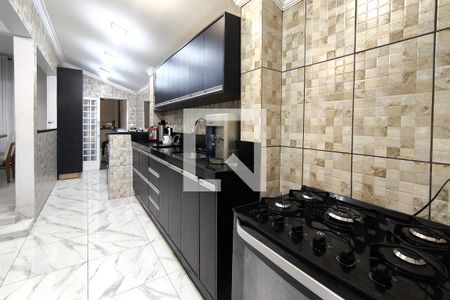 Casa à venda com 180m², 3 quartos e 2 vagas Casa à venda com 180m², 3 quartos e 2 vagasCozinha