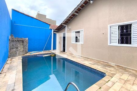 Casa à venda com 180m², 3 quartos e 2 vagas Casa à venda com 180m², 3 quartos e 2 vagasÁrea comum