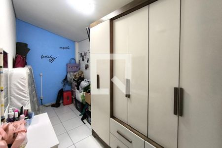 Casa à venda com 180m², 3 quartos e 2 vagas Casa à venda com 180m², 3 quartos e 2 vagasQuarto 3