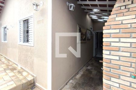 Casa à venda com 180m², 3 quartos e 2 vagas Casa à venda com 180m², 3 quartos e 2 vagasÁrea comum