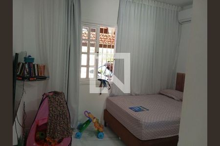 Casa à venda com 3 quartos, 160m² em Piratininga, Niterói