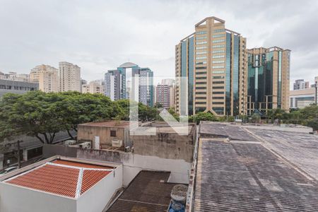 Sala/Cozinha - Vista de apartamento para alugar com 1 quarto, 32m² em Moema, São Paulo