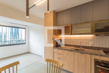 Sala/Cozinha de apartamento para alugar com 1 quarto, 32m² em Moema, São Paulo