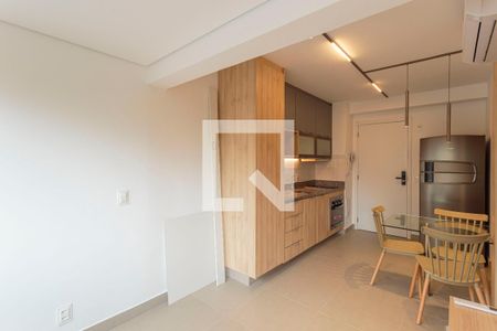 Sala/Cozinha de apartamento para alugar com 1 quarto, 32m² em Moema, São Paulo