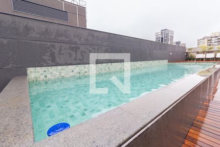 Studio para alugar com 28m², 1 quarto e sem vaga Studio para alugar com 28m², 1 quarto e sem vagaÁrea comum - Piscina