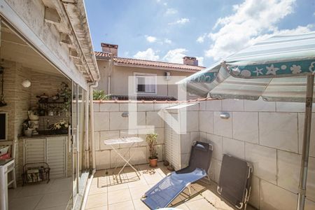 Casa à venda com 148m², 3 quartos e 2 vagas Casa à venda com 148m², 3 quartos e 2 vagasÁrea comum - Churrasqueira