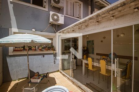 Casa à venda com 148m², 3 quartos e 2 vagas Casa à venda com 148m², 3 quartos e 2 vagasÁrea comum - Churrasqueira