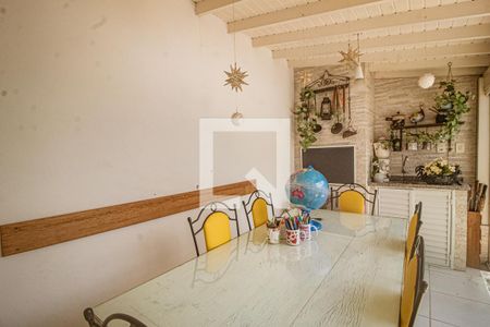 Casa à venda com 148m², 3 quartos e 2 vagas Casa à venda com 148m², 3 quartos e 2 vagasÁrea comum - Churrasqueira