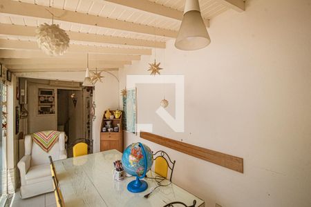 Casa à venda com 148m², 3 quartos e 2 vagas Casa à venda com 148m², 3 quartos e 2 vagasÁrea comum - Churrasqueira