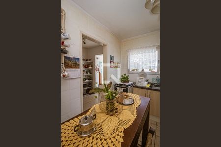 Casa à venda com 148m², 3 quartos e 2 vagas Casa à venda com 148m², 3 quartos e 2 vagasCozinha