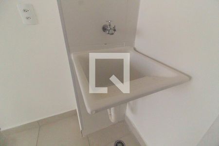 Sala/Cozinha de apartamento para alugar com 2 quartos, 45m² em Vila Nova Curuca, São Paulo