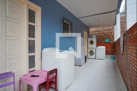 Casa à venda com 75m², 1 quarto e 2 vagas Casa à venda com 75m², 1 quarto e 2 vagasÁrea de serviço