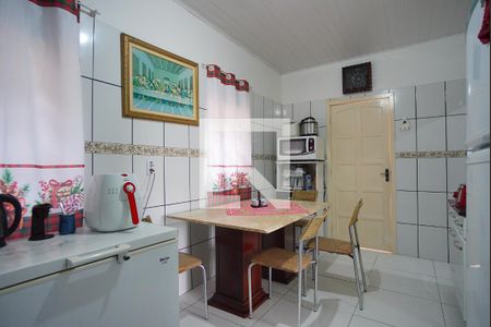 Casa à venda com 75m², 1 quarto e 2 vagas Casa à venda com 75m², 1 quarto e 2 vagasCozinha