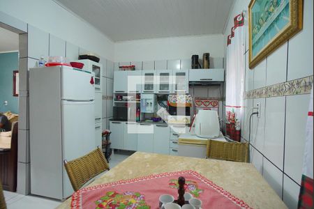 Casa à venda com 75m², 1 quarto e 2 vagas Casa à venda com 75m², 1 quarto e 2 vagasCozinha