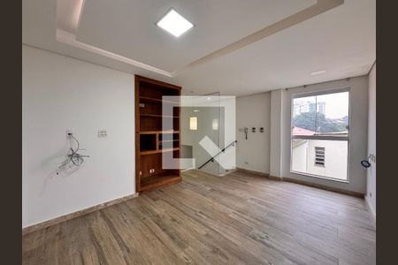 Sala de casa para alugar com 4 quartos, 200m² em Campestre, Santo André