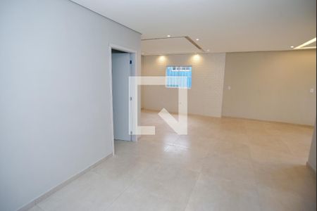 Sala de casa para alugar com 3 quartos, 350m² em Santa Cecília, Viamão