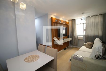 Sala de apartamento à venda com 2 quartos, 50m² em Vicente de Carvalho, Rio de Janeiro