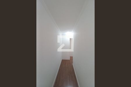 Corredor de apartamento à venda com 2 quartos, 50m² em Loteamento Parque São Martinho, Campinas