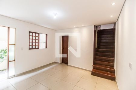 Sala de casa para alugar com 2 quartos, 70m² em Jardim Belval, Barueri