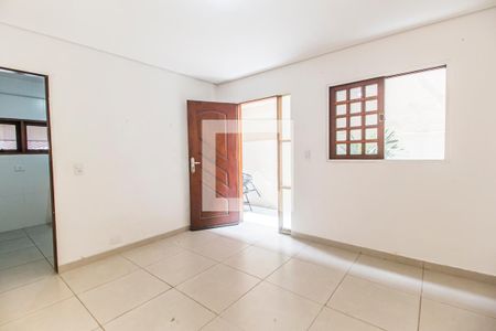 Sala de casa para alugar com 2 quartos, 70m² em Jardim Belval, Barueri