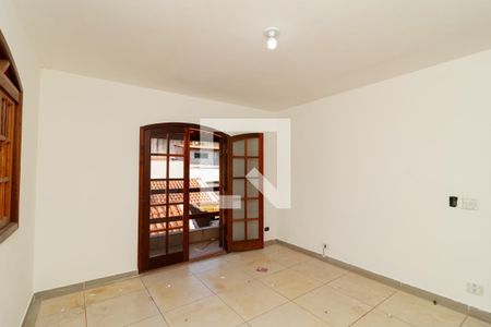 Quarto de casa para alugar com 3 quartos, 95m² em Vila Pedra Branca, São Paulo