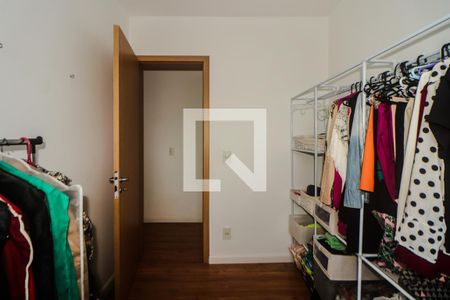 Quarto 1 de apartamento para alugar com 3 quartos, 67m² em Jardim Carvalho, Porto Alegre