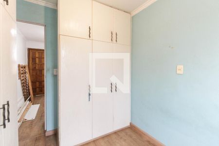 Quarto 1 de apartamento para alugar com 2 quartos, 52m² em Conjunto Residencial José Bonifácio, São Paulo