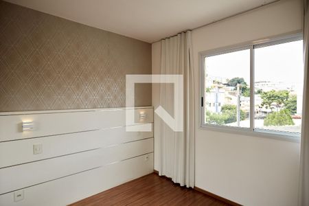 Quarto 1 de casa à venda com 3 quartos, 130m² em Santa Cruz, Belo Horizonte