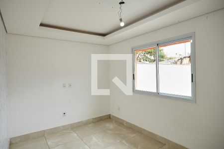 Sala de casa à venda com 3 quartos, 130m² em Santa Cruz, Belo Horizonte