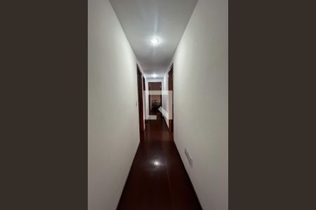 Corredor de casa para alugar com 2 quartos, 100m² em Jardim Guanabara, Rio de Janeiro