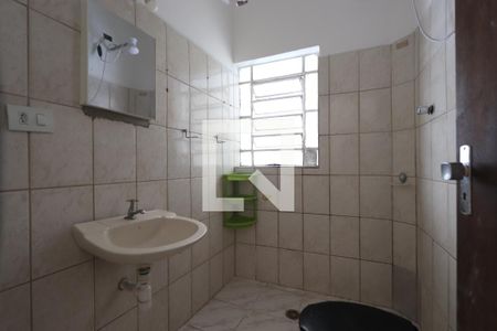 Banheiro de casa para alugar com 1 quarto, 60m² em Vila Mariana, São Paulo