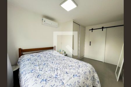 Suíte de apartamento para alugar com 3 quartos, 90m² em Vila Cordeiro, São Paulo