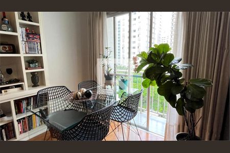 Apartamento à venda com 2 quartos, 62m² em Vila Uberabinha, São Paulo