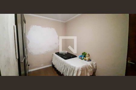 Casa à venda com 250m², 5 quartos e 4 vagas Casa à venda com 250m², 5 quartos e 4 vagasQuarto 1 - Casa 2